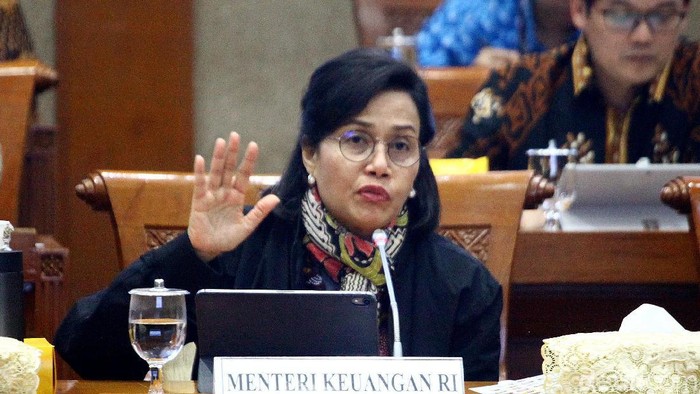 Kemenkeu mewajibkan setiap daerah menganggarkan 2 persen dari DTU untuk dialokasikan bagi nelayan, ojek, pelaku UMKM, subsidi angkutan umum dan penciptaan lapangan kerja. Foto: Detik.com