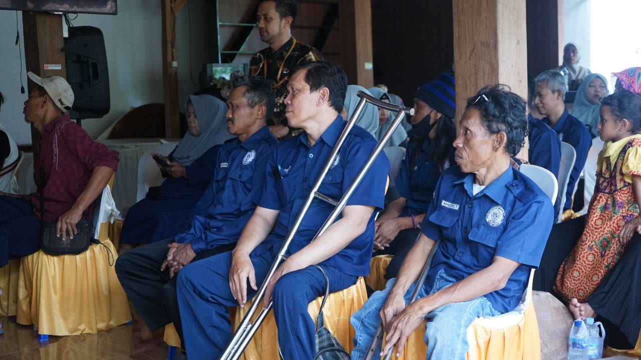 Kalangan disabilitas di Jawa Timur yang dibidik KPU Jawa Timur untuk kenaikan partisipasinya di Pemilu 2024. Foto: Ist.