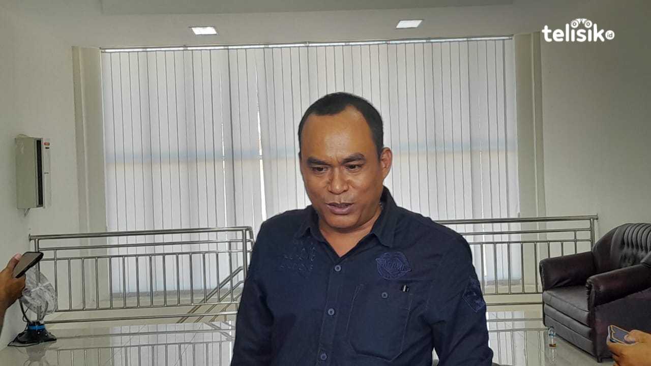 Ketua DPW APBMI Sulawesi Tenggara, Supriadi, angkat bicara persoalan buruh pelabuhan Bungkutoko Kendari. Foto: La Ode Andi Rahmat/Telisik