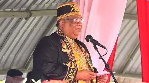 Gubernur Sulawesi Tenggara, Ali Mazi saat menyampaikan pidato di peringatan Hari Kesehatan Nasional (HKN) ke-58. Foto: Ist.