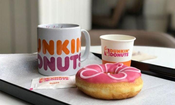 Donat hantu lada pedas pertama kali dijual di gerai-gerai restoran Dunkin Donuts di Amerika Serikat pada akhir 2020. Foto: Repro Anehdidunia.com