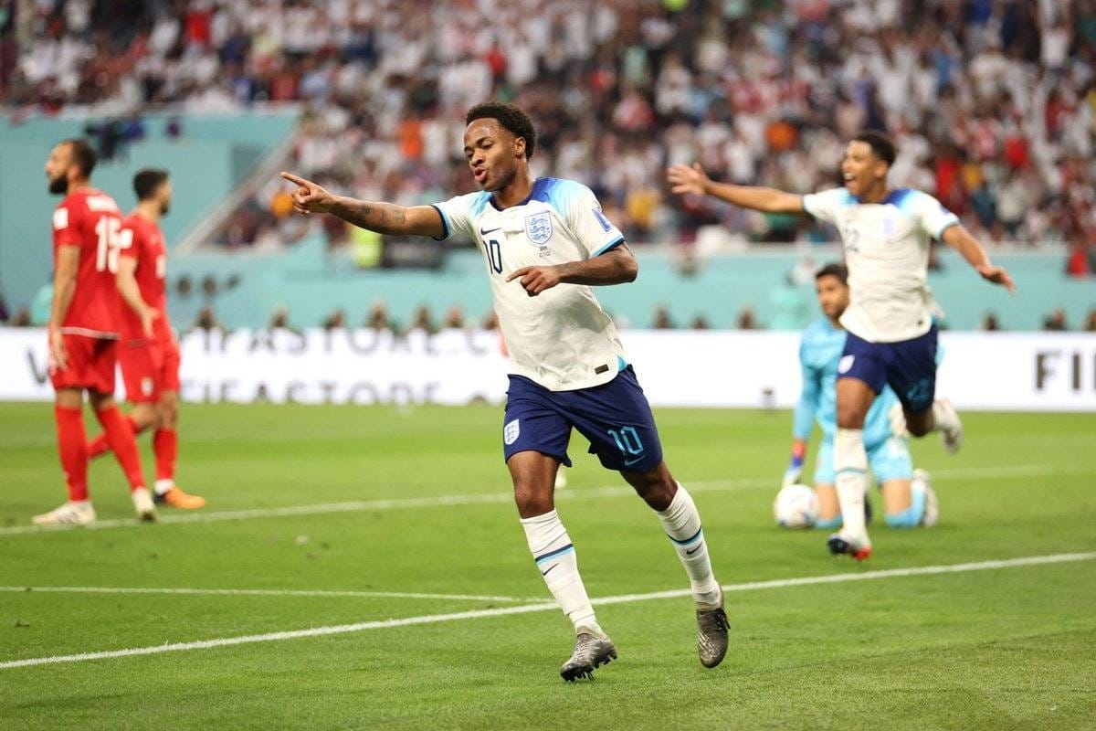 Timnas Inggris mengalahkan Iran pada matchday pertama Grup B Piala Dunia 2022 Qatar, dengan skor 6-2. Foto: Repro Twitter