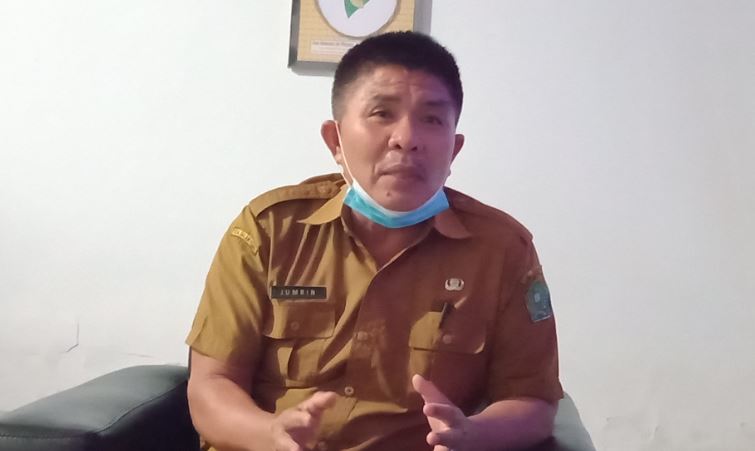 Kepala Dinas Peternakan dan Kesehatan Hewan Kabupaten Konawe genjot populasi hewan ternak. Foto: Ist.