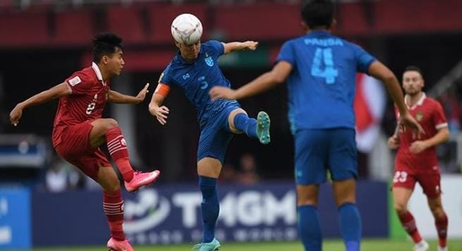 Thailand, Indonesia dan Kamboja masih sama-sama memiliki peluang meraih tiket semifinal Piala AFF 2022. Foto: Repro Tempo.co