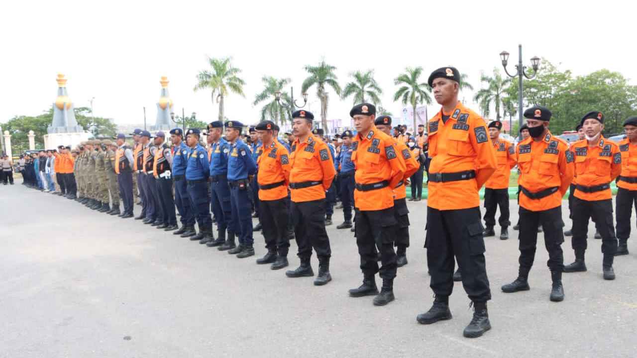 Jelang malam pergantian tahun baru 2023 di Kota Kendari, 1.444 personil gabungan TNI-Polri dan pemerintah diterjunkan dalam pengamanan. Foto: Ist.