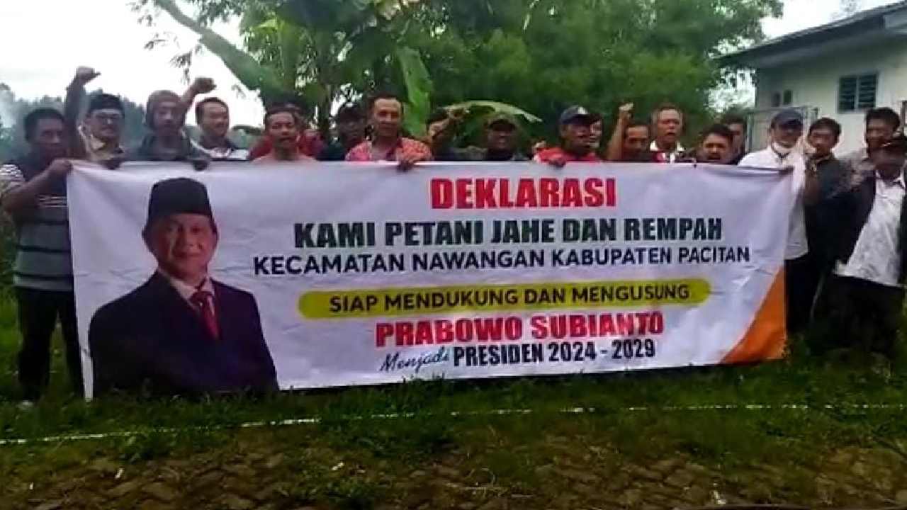 Deklarasi dukungan untuk Prabowo Subianto di Pilpres 2024 oleh petani rempah di Pacitan. Foto: Ist.