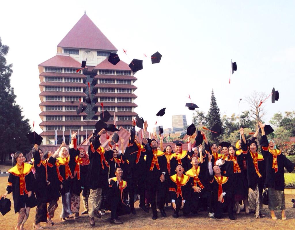 Sejumlah kampus masuk dalam daftar 10 peringkat terbaik di Indonesia berdasarkan data yang dirilis AD Scientific Index tahun 2023. Foto: Repro Twitter