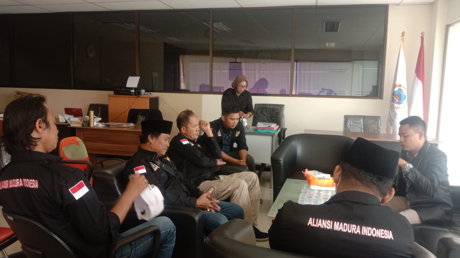 Para pengurus AMI akan menyiapkan aksi besar-besaran terkait penolakan jika perpanjangan kades di Indonesia disetujui. Foto: Ist.