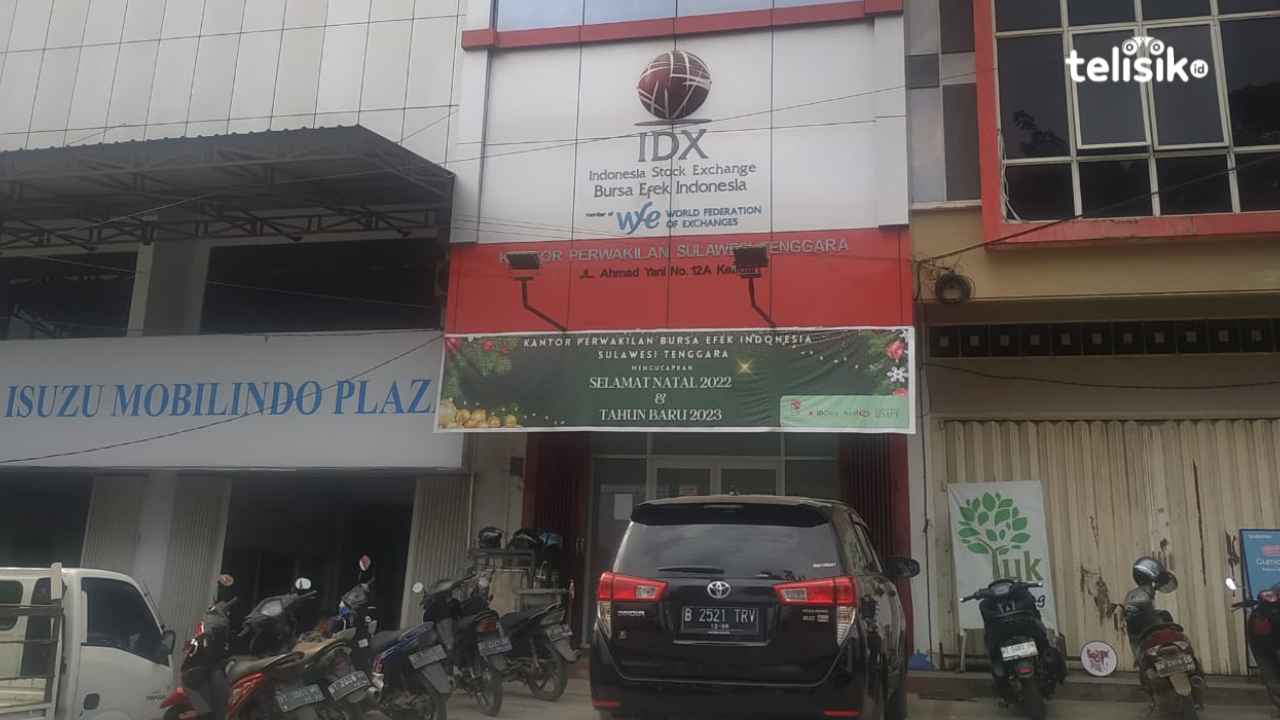 Kantor Bursa Efek Indonesia mencatat ada 4.332 investor saham baru di 2022, jumlah ini meningkat 37 persen di banding tahun sebelumnya. Foto: Adinda Septia Putri/Telisik