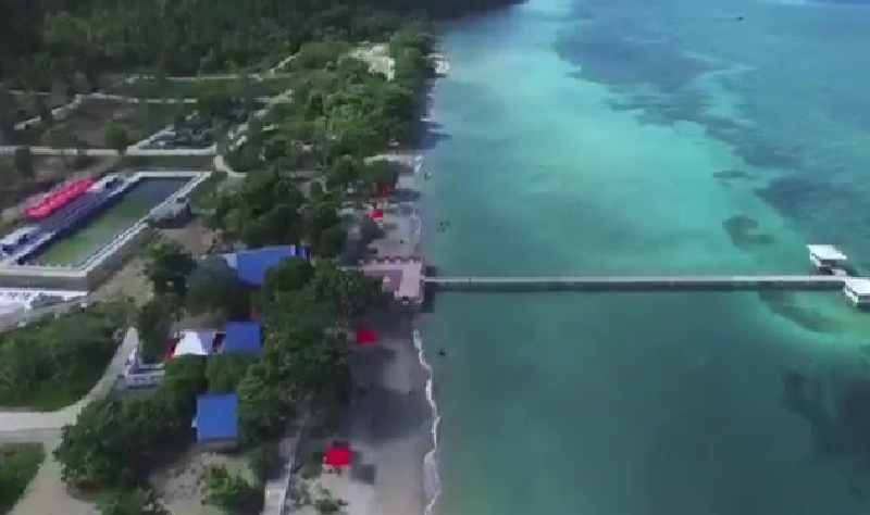 Foto udara objek wisata pantai berova yang terletak di Desa Pitulua, Kecamatan Lasusua. Foto: Ist.