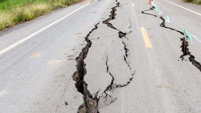 Gempa mengguncang Pacitan, Jawa Timur pada Senin malam (9/1/2023) dengan magnitudo 5,6 SR. Foto: Manado.tribunnews.com