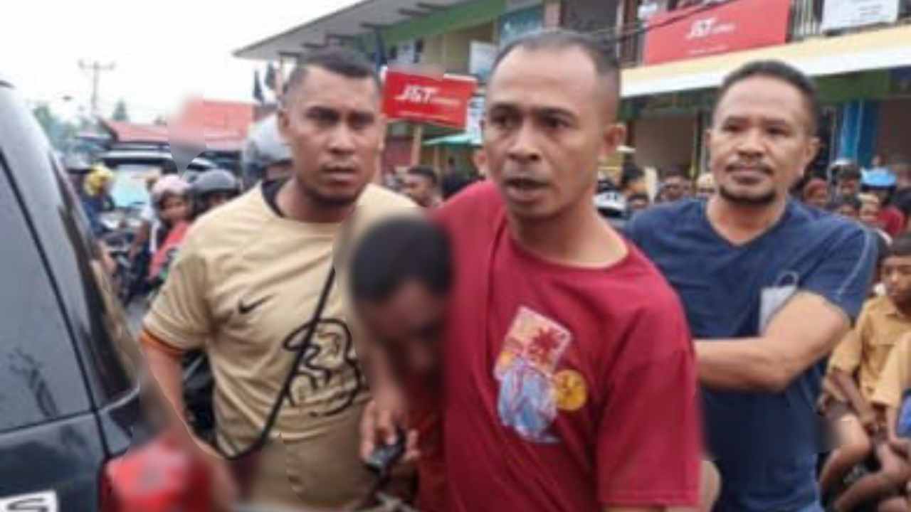 Direktorat Polda Nusa Tenggara Timur mengamankan pria penguna narkoba di Flores Timur. Foto: Ist.