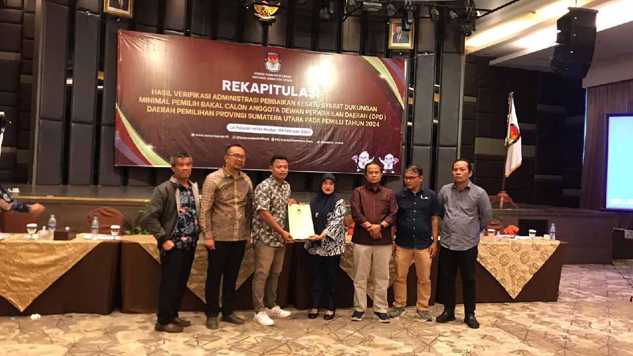Tim Andi Junianto Barus ketika menghadiri sosialisasi terkait tahapan verifikasi administrasi tahap dua yang digelar oleh KPU Sumatera Utara. Foto: Tim dokumentasi bakal DPD RI, Andi Junianto Barus