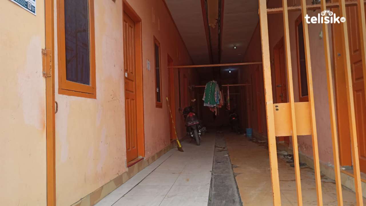 Kebiasaan penghuni rumah kos yang kerap membawa pacar hingga larut malam, dikeluhkan warga akan membawa dampak negatif hingga konfilk yang tidak diinginkan. Foto: Ahmad Jaelani/Telisik