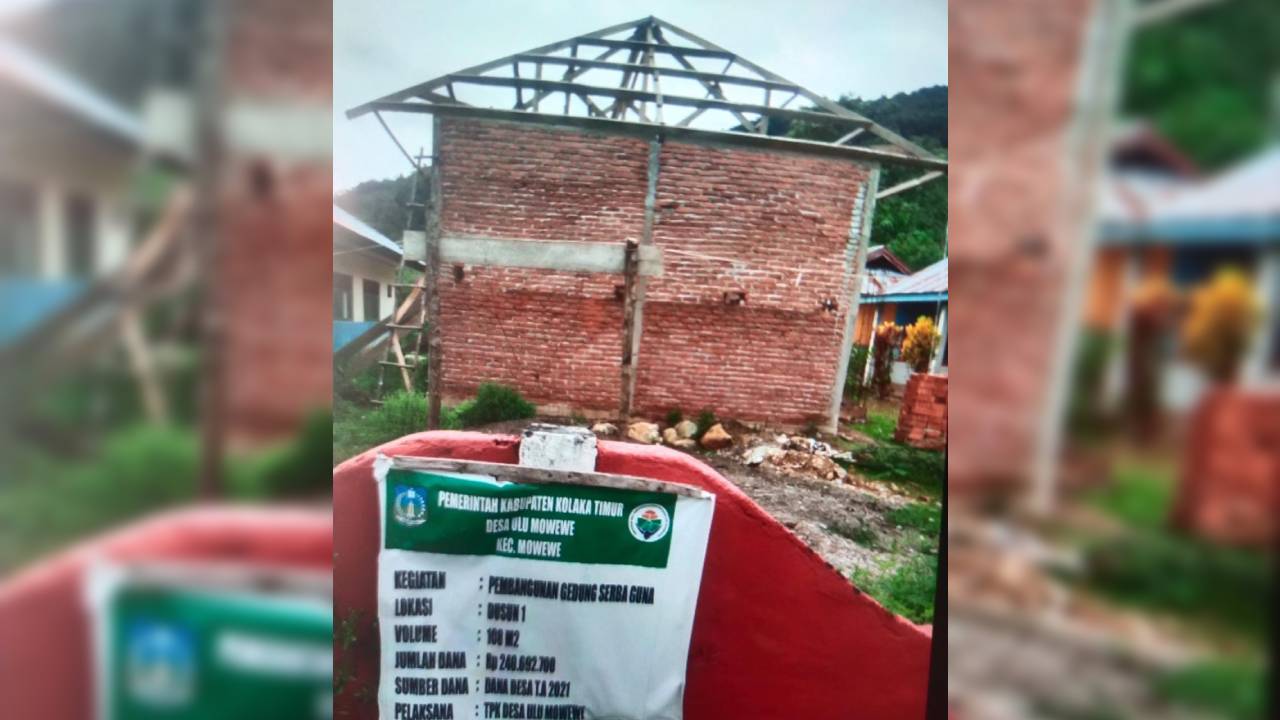 Proyek pembangunan gedung serba guna di Desa Ulu Mowewe yang belum rampung sampai saat ini. Foto: Ist.