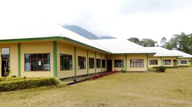 SMA St. Klaus Kuwu tempat Pastor RD Gregorius Ansianus Syukur bekerja. Foto: Ist.