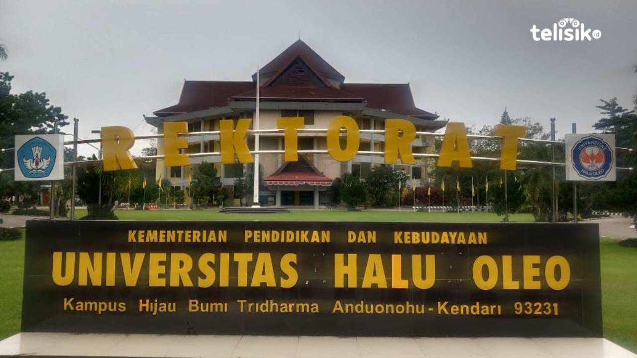 Jadwal pembayaran UKT mahasiswa UHO diperpanjang hingga 17 Februari 2023. Foto: Rasmin Jaya/Telisik