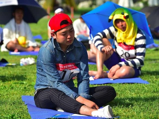 Sebuah lomba unik, lomba melamun, akan digelar di Indonesia. Ada beberapa hal yang tidak boleh dilakukan selama lomba tersebut. Foto: Repro Westjavatoday.com