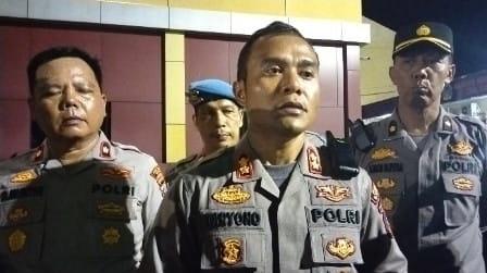 Kapolres Sibolga Taryono Raharja ketika memberikan keterangan kepada sejumlah awak media. Foto: Humas Polres Sibolga