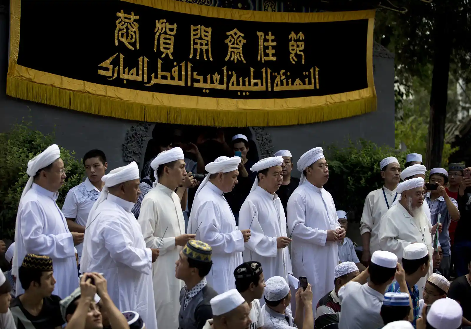 Muslim Uighur dan Hui di China diduga dilarang pemerintah untuk menjalankan ibadah puasa Ramadan. Foto: Repro Mei.edu