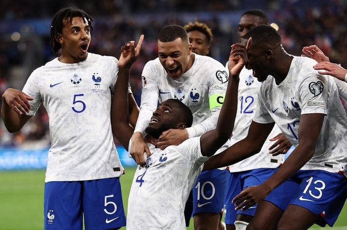 Pemain Timnas Perancis yang beragama Islam diminta untuk menunda puasa selama agenda Kualifikasi Euro 2024 yang bertepatan dengan periode awal Ramadan. Foto: Repro Bolasport.com