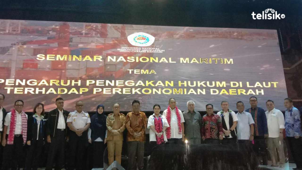 Dorong perekonomian nasional lewat sektor maritim dan perkapalan, terlihat antusias peserta dari berbagai kalangan hadir untuk memberikan gagasan dan ide terhadap pembangunan dan perekonomian Sulawesi Tenggara ke depan. Foto: Rasmin Jaya/Telisik