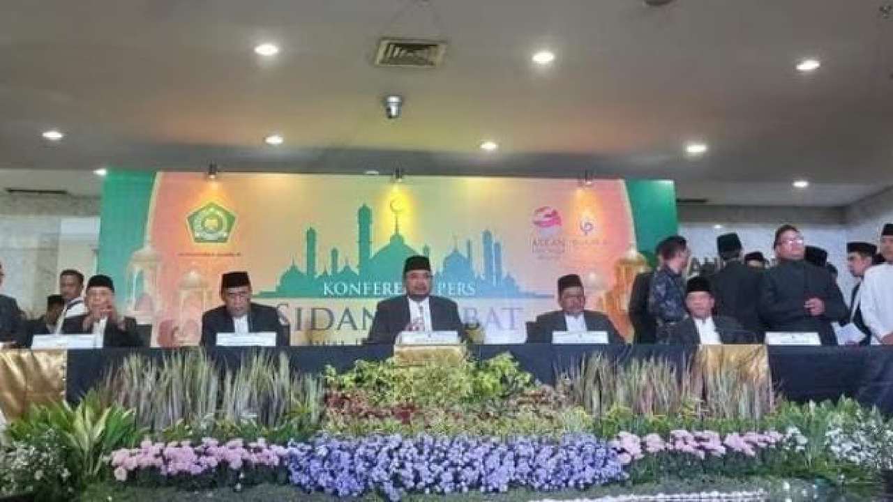 Pemerintah telah menetapkan 1 Ramadan 1444 H atau awal puasa Ramadan 2023 jatuh pada Kamis (23/3/2023) besok. Foto: Screenshoot live streaming akun TikTok Merdeka.com
