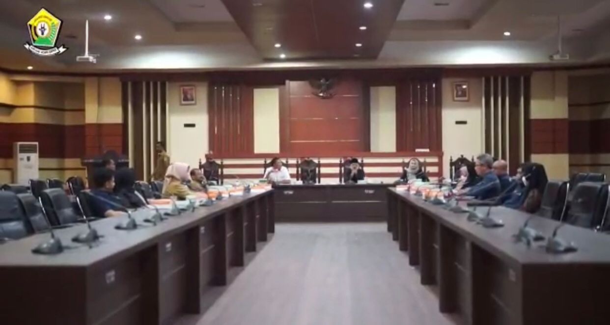 Melihat masih banyak kecelakaan kerja yang terjadi, Komisi IV DPRD Provinsi Sulawesi Tenggara mendorong Disnaker agar memperhatikan manajemen K3 di lingkungan kerja. Foto: Repro Instagram DPRD Sultra