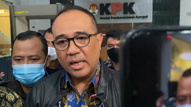 Rafael Alun Trisambodo akhirnya dipecat dari statusnya sebagai ASN di Ditjen Pajak Kemenkeu. Foto: Viva.co.id