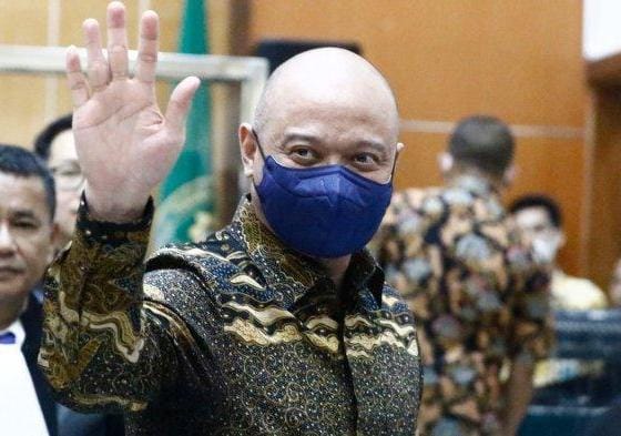 Mantan Kapolda Sumatera Barat, Irjen Teddy Minahasa dituntut dengan hukuman mati dalam kasus peredaran gelap narkoba. Foto: Tribunjateng