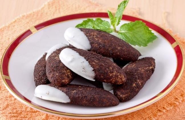 Kue kering balut oreo bisa menjadi salah satu pilihan kue lebaran Anda. Kue ini dijamin enak dan mudah membuatnya. Foto: Repro Tribunnews.com