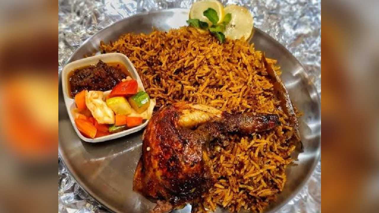 Nasi biryani adalah nasi yang dimasak dengan rempah-rempah lalu ditambah dengan sayuran, atau daging. Foto: Manisdansedap.com
