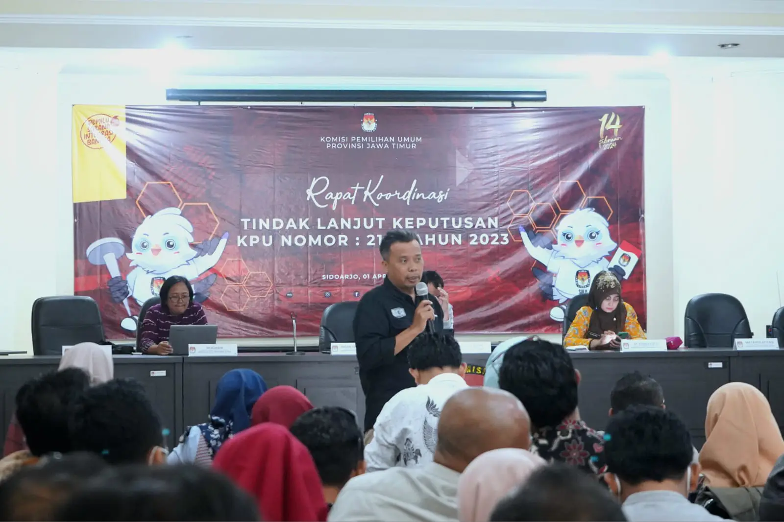 Persiapan pelaksanaan verifikasi faktual terhadap partai PRIMA di Jawa Timur oleh KPU Jatim. Foto: Ist.