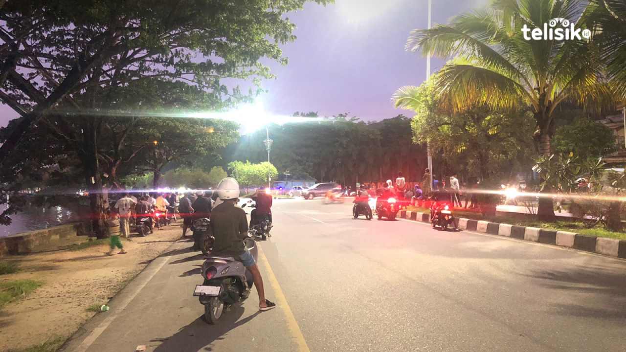 Suasana aksi balap liar di Jalan By Pass Kota Kendari membuat resah warga dan enggan untuk melintas. Foto: Lukman Nul Hakim/Telisik