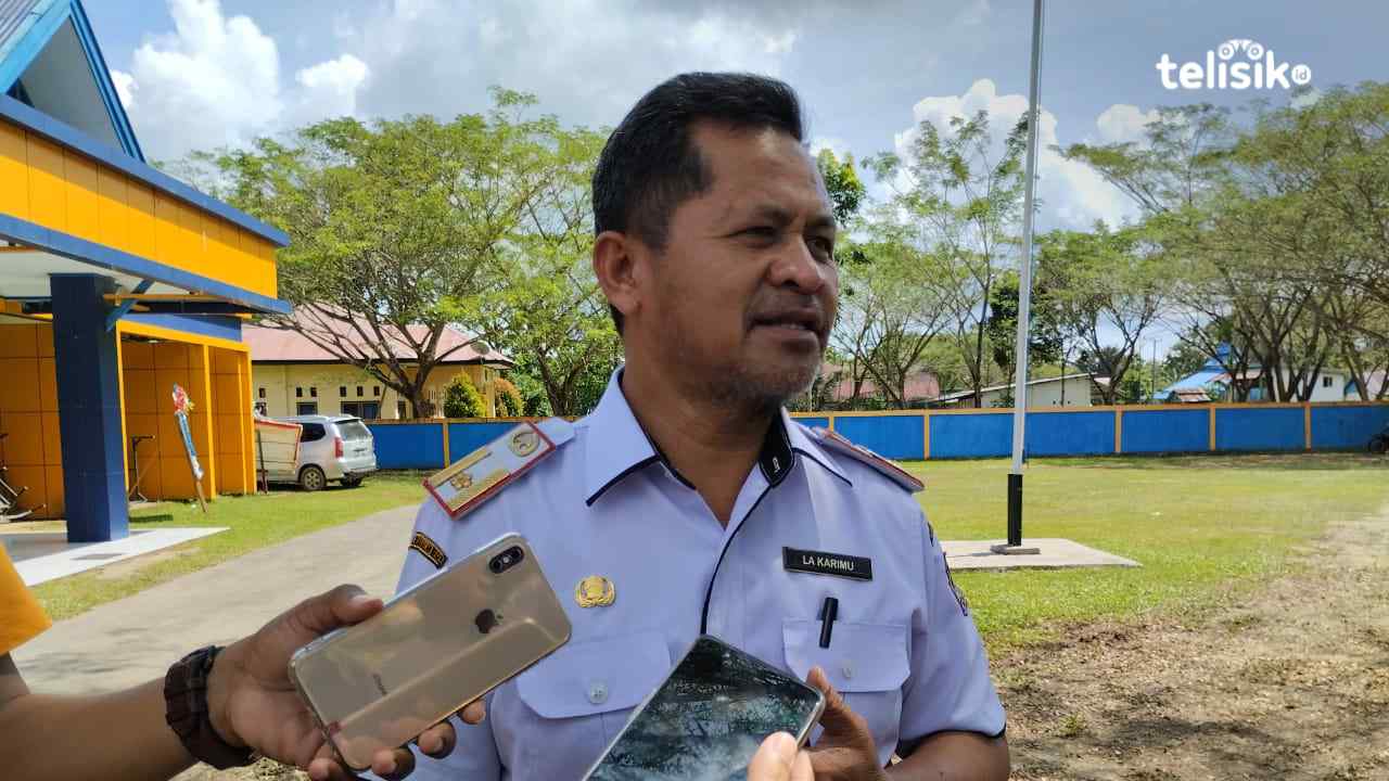 Kabag Kesra Setda Muna Barat, La Karimu menyebut, honor guru ngaji mencapai Rp300 ribu hingga Rp 350 ribu per bulan. Foto: Putri Wulandari/Telisik