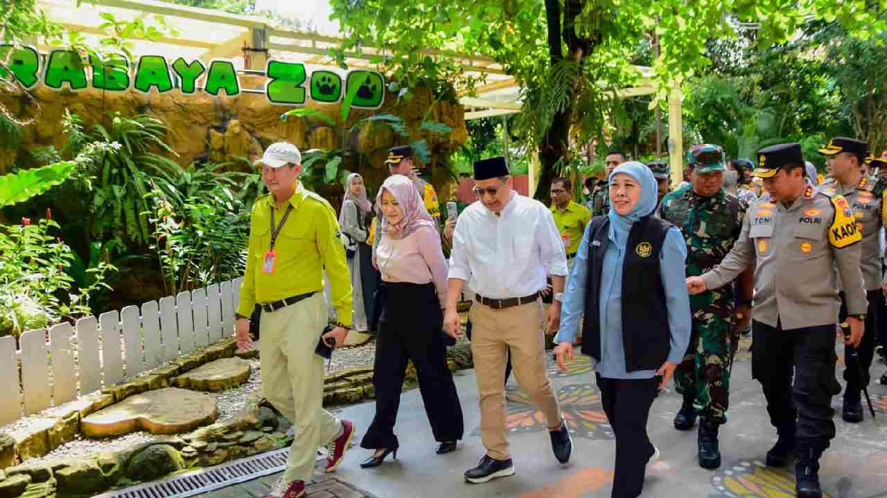 Gubernur Jawa Timur, Khofifah Indar Parawansa membeberkan adanya peningkatan kasus COVID-19 saat lebaran tahun ini dan memastikan munculnya varian baru sudah muncul di Jawa Timur. Foto: Ist.