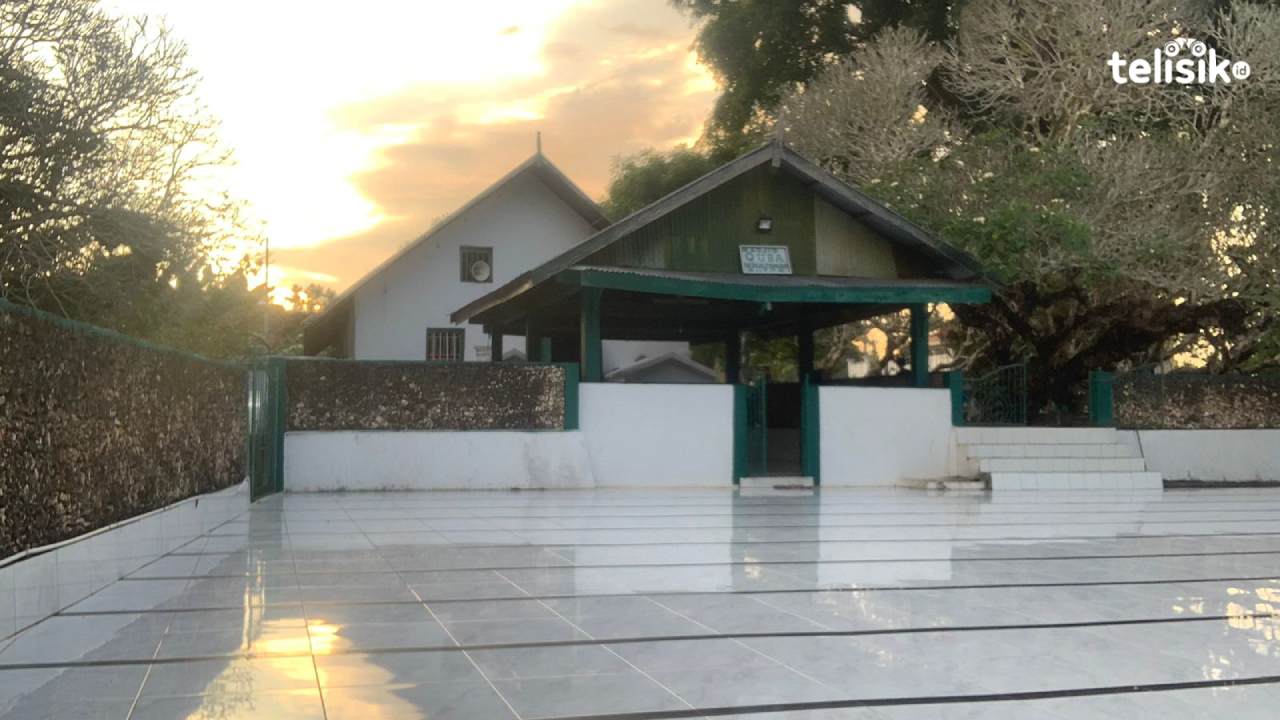 Masjid Quba, salah satu masjid tertua di Buton,  yang didirikan oleh Sultan Buton ke-29. Foto: Elfinasari/Telisik
