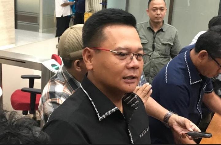 Brigjen Endar Priantoro konsultasi soal rencana melaporkan Firli Bahuri ke Dewan Pengawas KPK. Foto: Repro Kompas.com