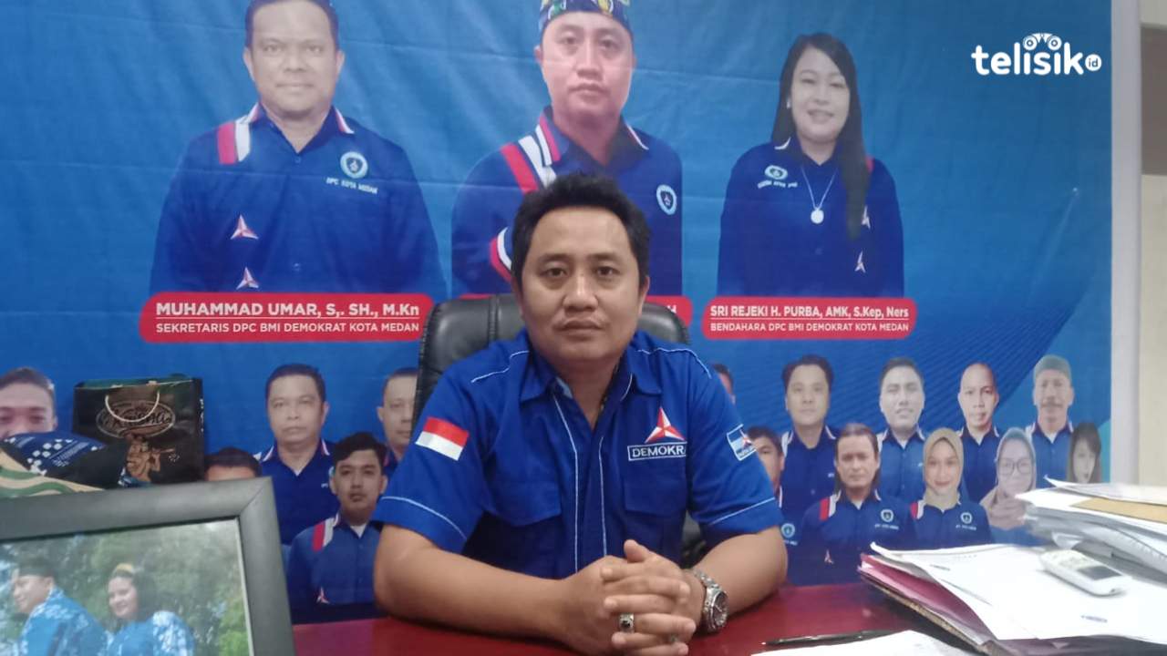 Ketua BMI Demokrat Kota Medan, Romy A Tampubolon bertekad menjadi anggota DPRD Kota Medan karena didukung oleh istri tercinta dan keluarga. Foto: Reza Fahlefy/Telisik