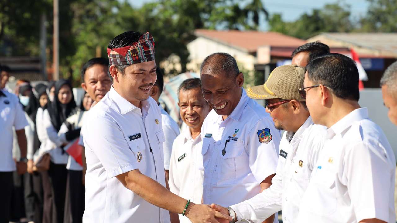 Pemda Kolaka Timur gelar apel gabungan pasca libur lebaran untuk memastikan kehadiran ASN. Foto: Ist.