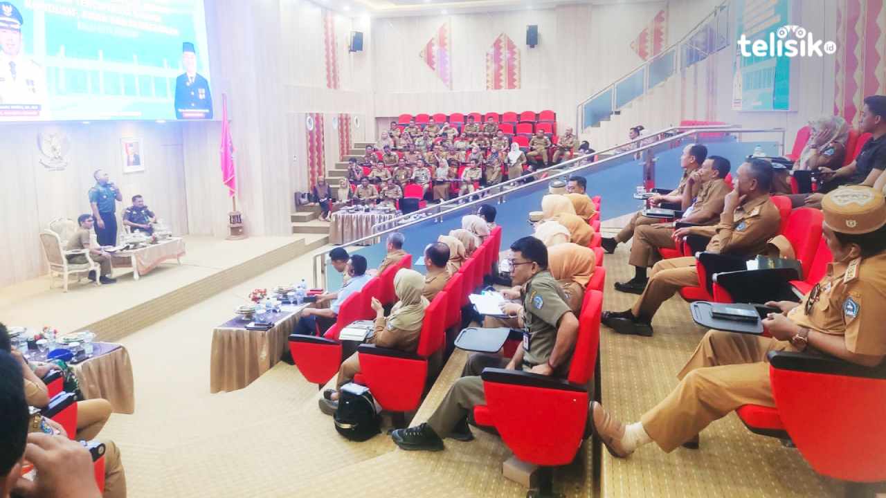 Rapat koordinat Forkopimda dalam meningkatkan sinergitas dan sinkronisasi program, antara pemerintah dan lembaga penegak hukum demi terciptanya situasi kondusif aman dan berkeadilan. Foto: Erni Yanti/Telisik