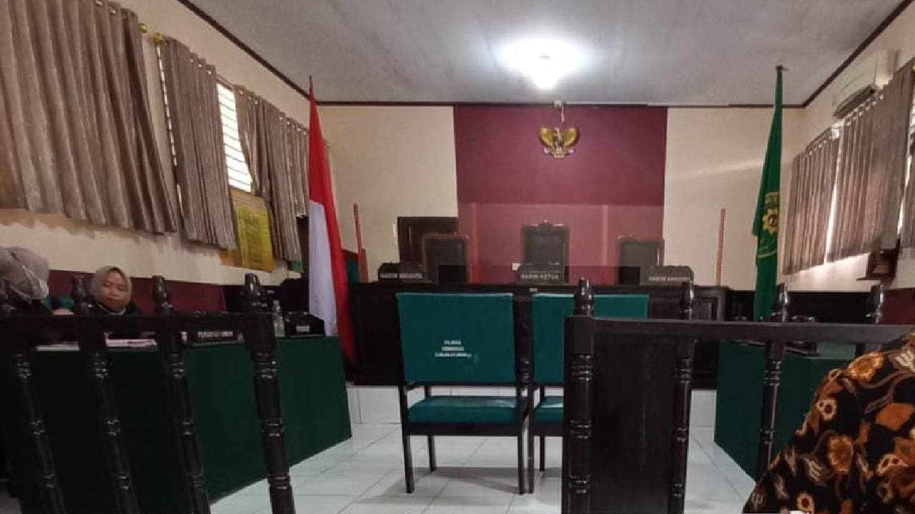 Ruang sidang utama cakra, lokasi berlangsungya sidang kasus dugaan pencabulan mahasiswa inisial RN oleh Prof B. Foto: Ist.