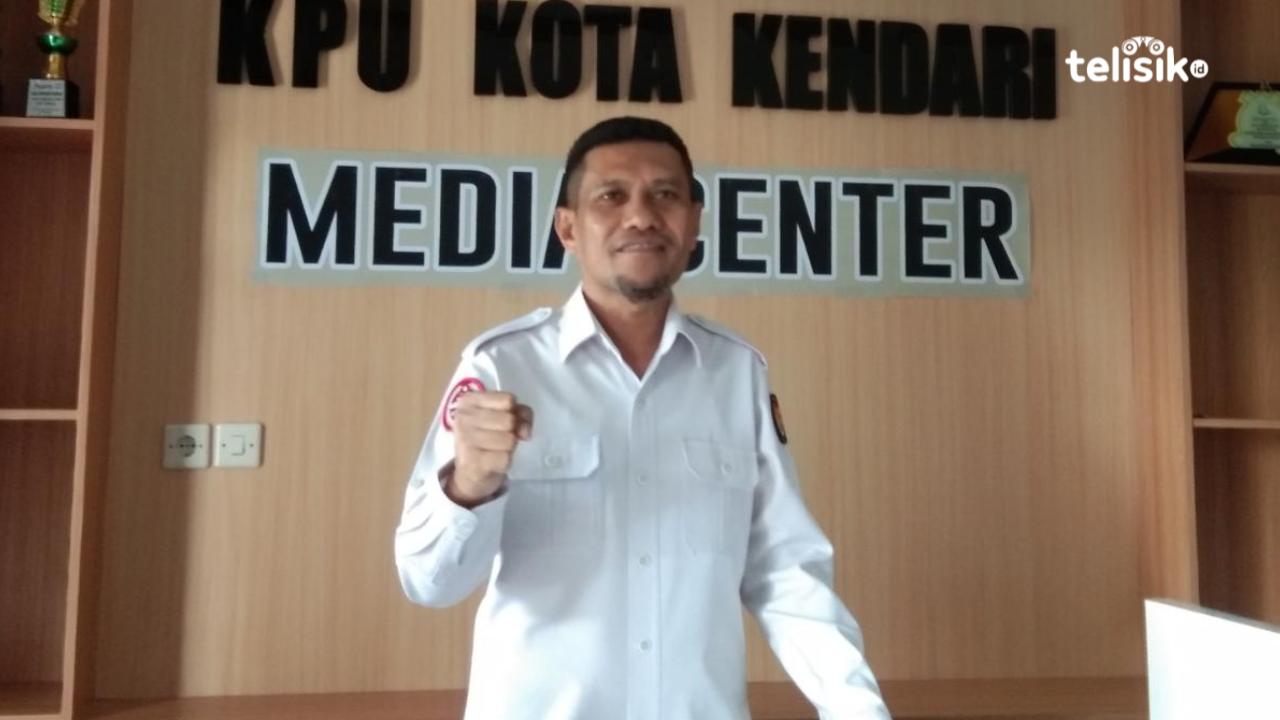 Ketua KPU Kota Kendari, Jumwal Shaleh membeberkan jika belum ada parpol yang melakukan pencaftaran bacaleg hingga hari ke-10. Foto: Kardin/Telisik