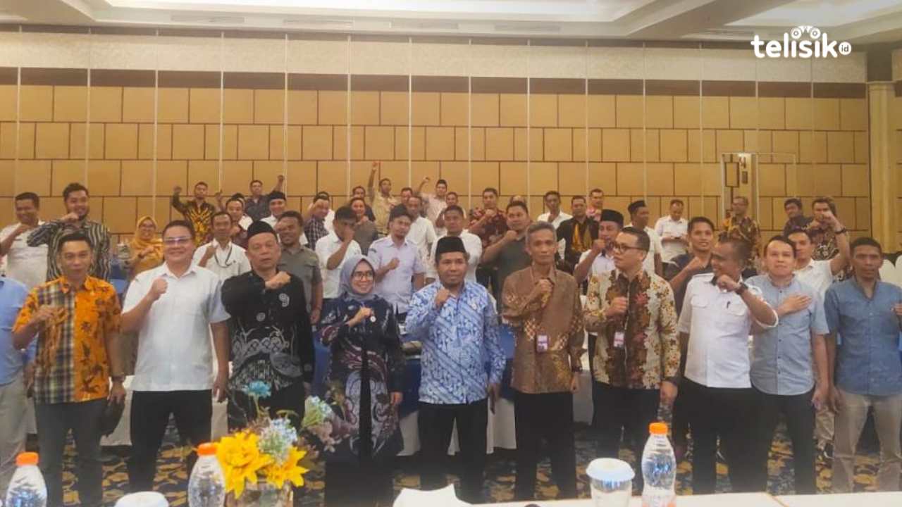 Bawaslu Sulawesi Tenggara gelar rakor penyelesaian sengketa tahapan pencalonan DPD, DPR, DPRD provinsi, DPRD kabupaten/kota pada Pemilu 2024. Toto: Erni Yanti/Telisik