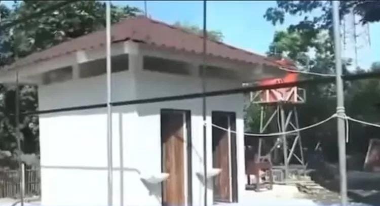 Proyek pembangunan toilet sejumlah sekolah di Bekasi, Jawa Barat, dengan anggaran Rp 98 miliar kini kembali diperbincangkan di media sosial. Foto: Ayojakarta