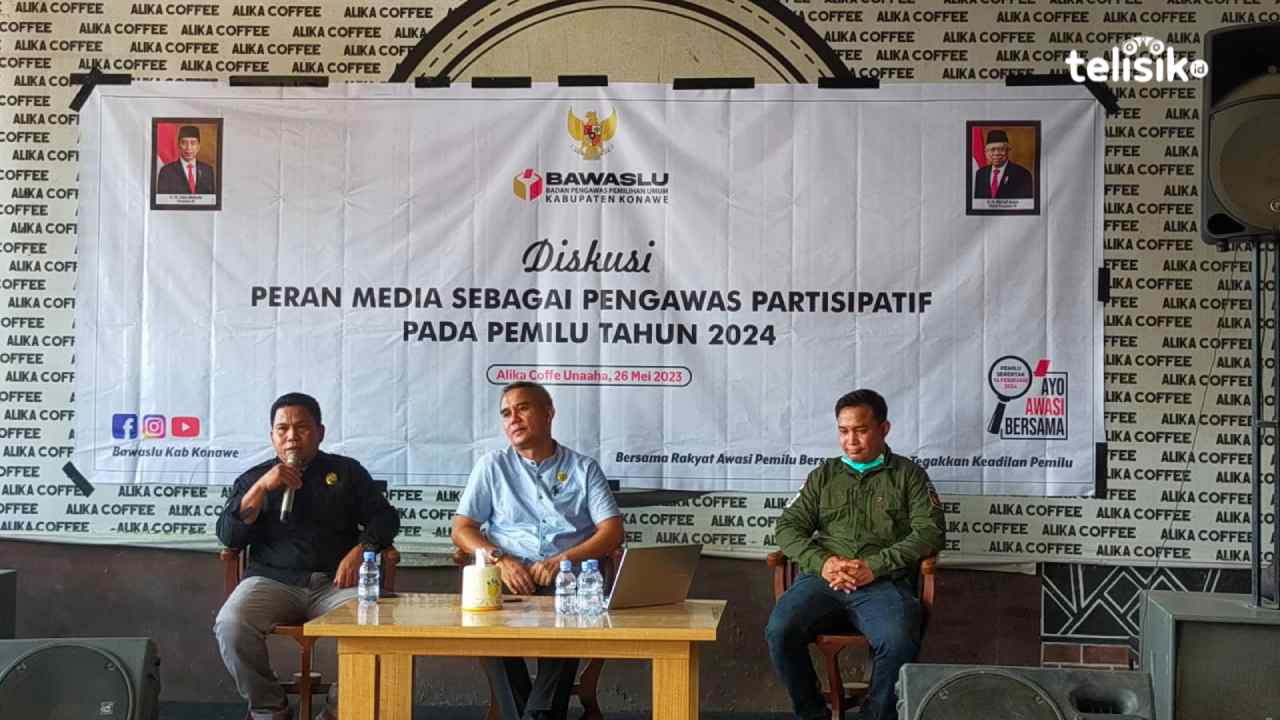 Diskusi bersama Bawaslu Konawe terkait peran media sebagai pengawas partisipatif pada Pemilu 2024. Foto: Sigit Purnomo/Telisik