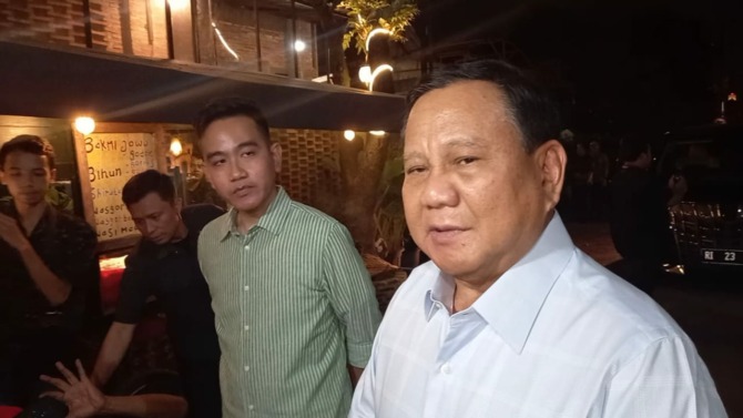 Calon presiden dari Partai Gerindra, Prabowo Subianto, mendapat dukungan dari relawan Jokowi dan Gibran Rakabuming Raka. Foto: Repro Radarsolo
