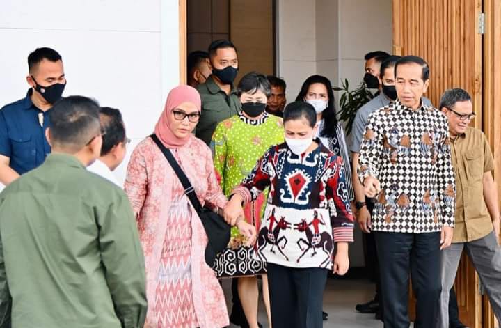 Jokowi tiba di Labuan Bajo langsung berkantor cek kesiapan KTT ASEAN Summit. Foto: Ist.