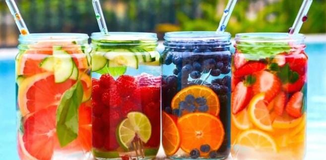 Selain banyak dikonsumsi untuk melepaskan dahaga, minuman kekinian banyak dicari karena memiliki tampilan atau cita rasa yang unik. Foto: Repro Diadona.id