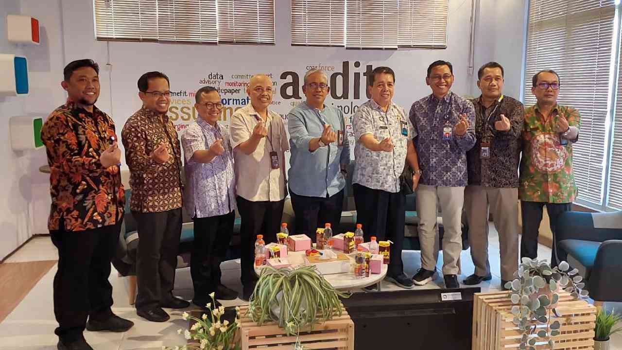 BKKBN Sulawesi Tenggara bersama BPKP membahas stunting. Foto: Ist.